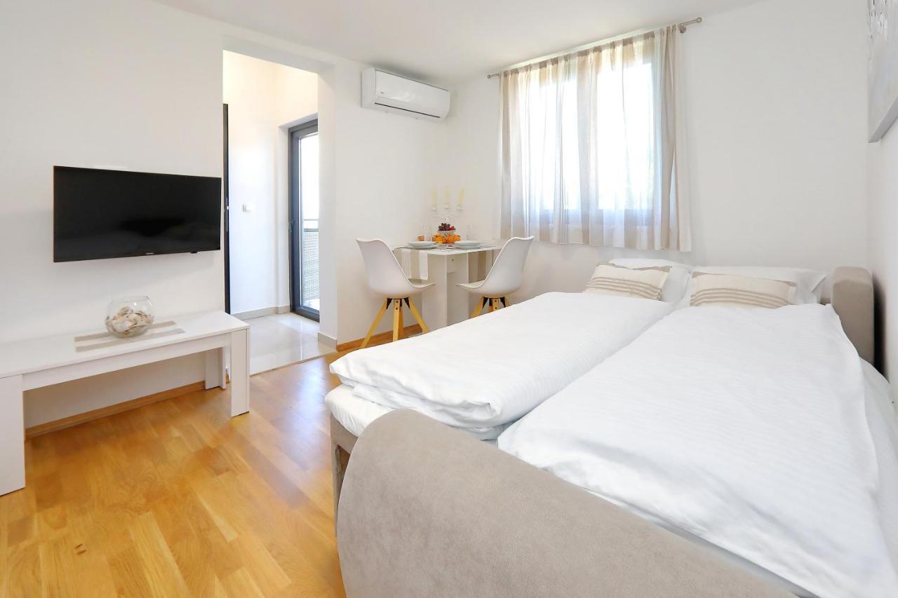 Topesa 1 Apartamento *
